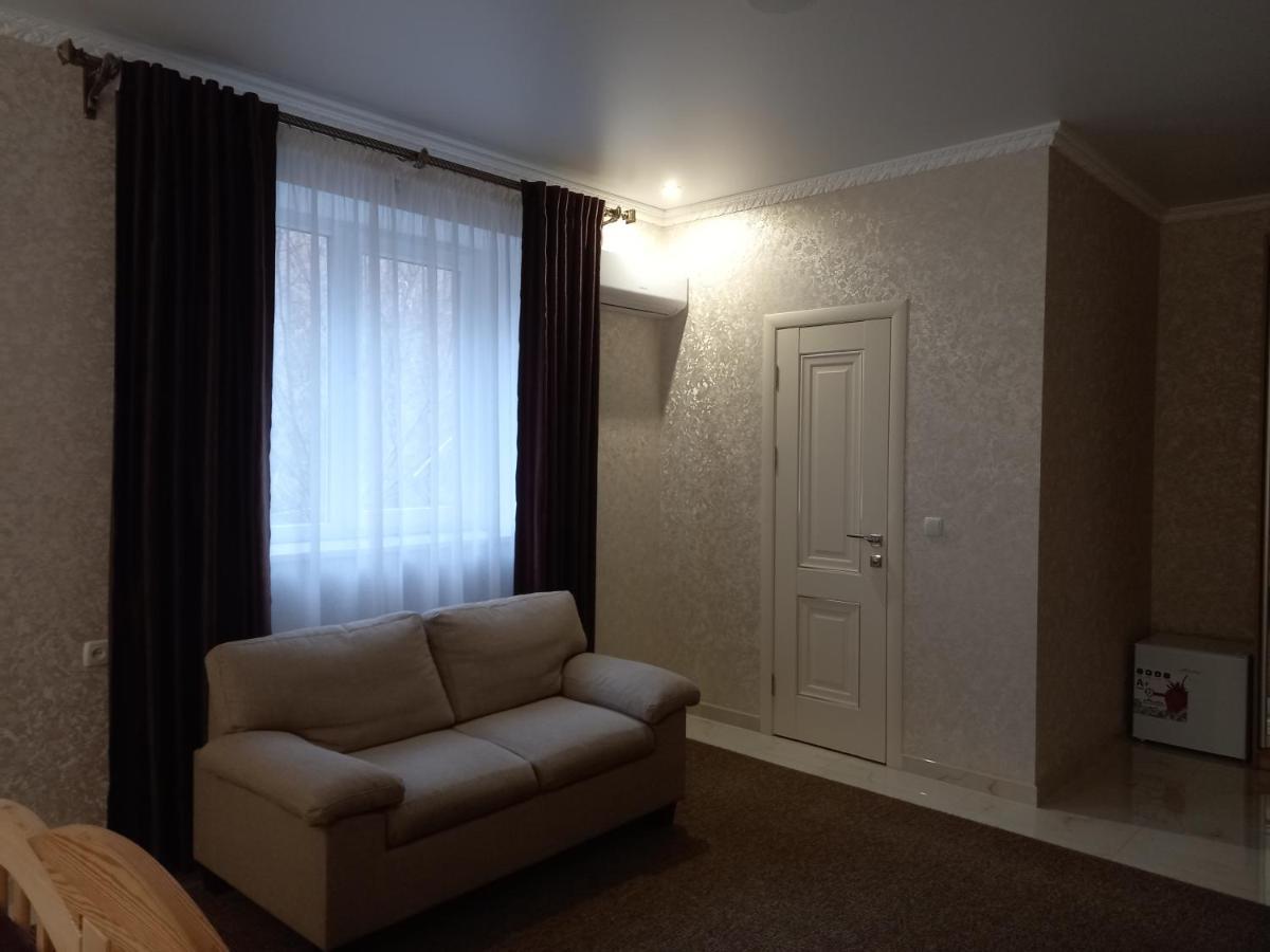 Готель River House Umanʼ Екстериор снимка