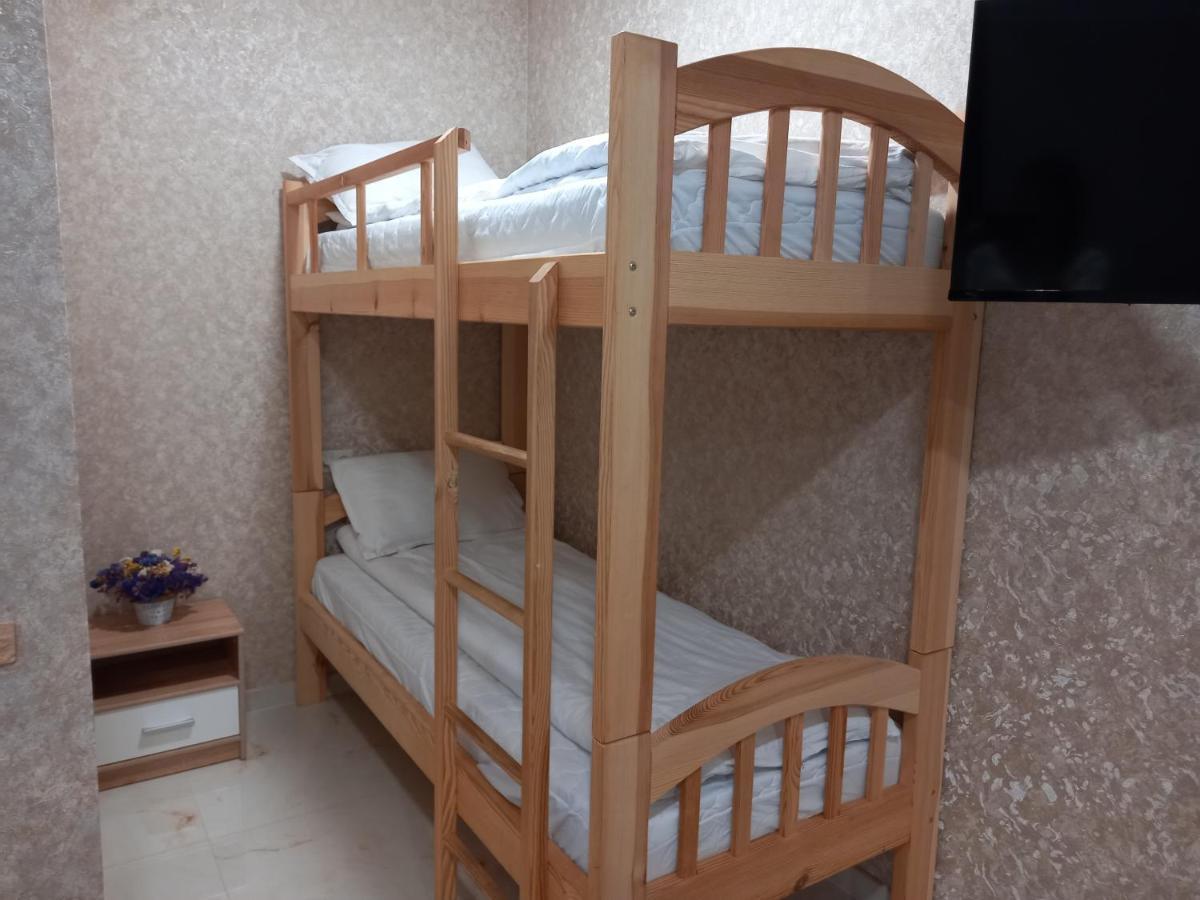 Готель River House Umanʼ Екстериор снимка