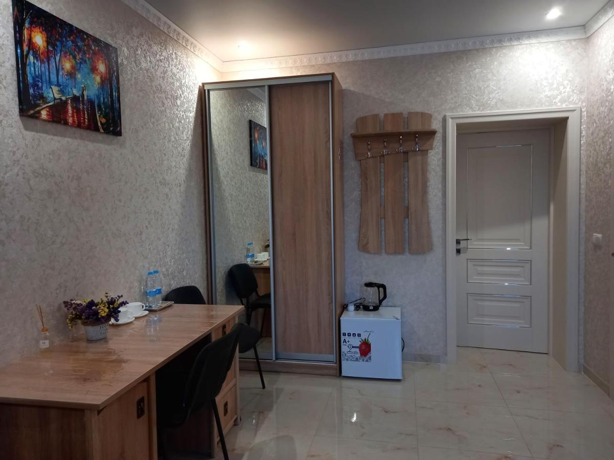 Готель River House Umanʼ Екстериор снимка