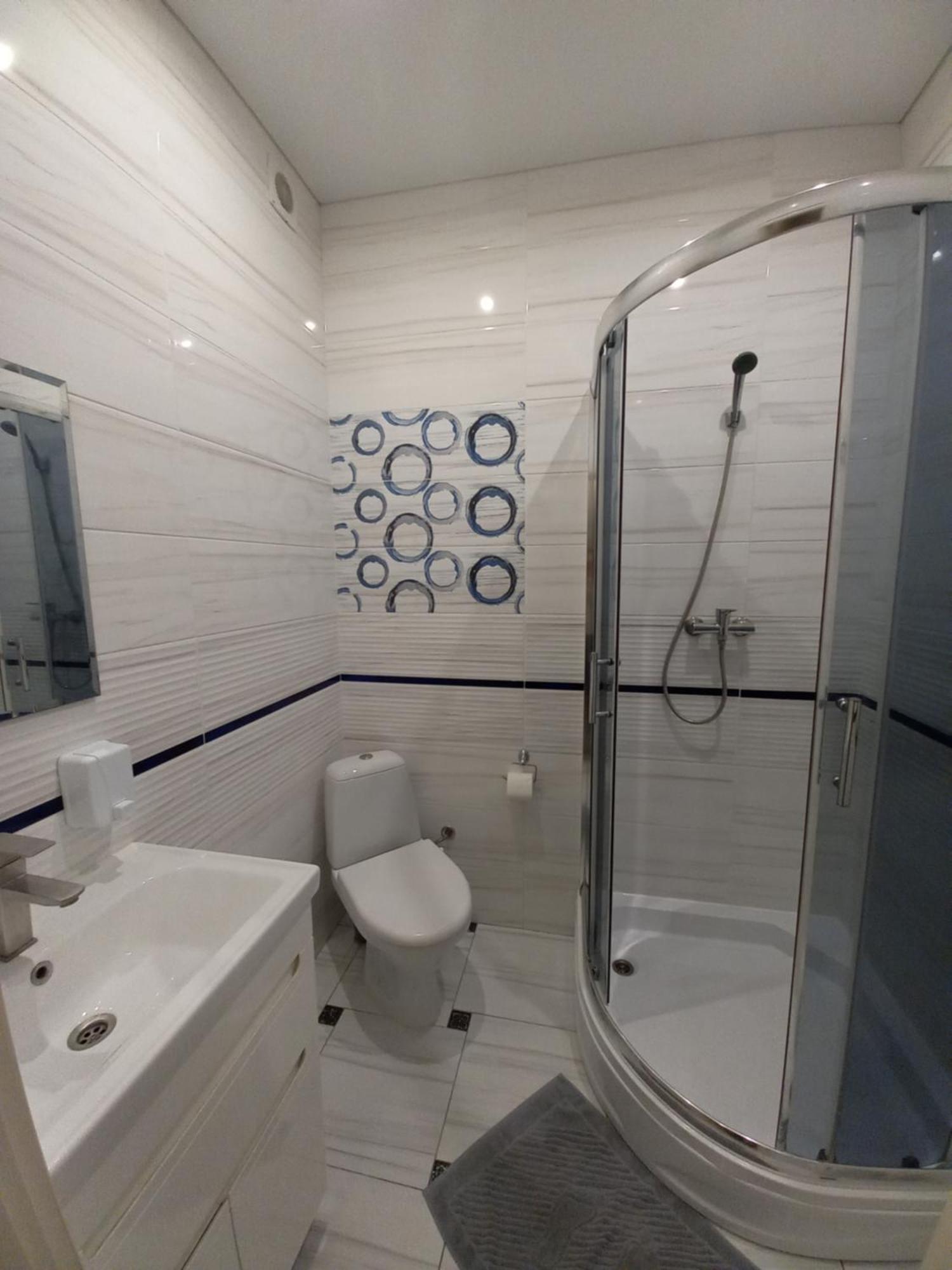Готель River House Umanʼ Екстериор снимка